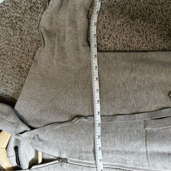 Repeat women’s sweatshirt medium‎ - Picture 9 of 9